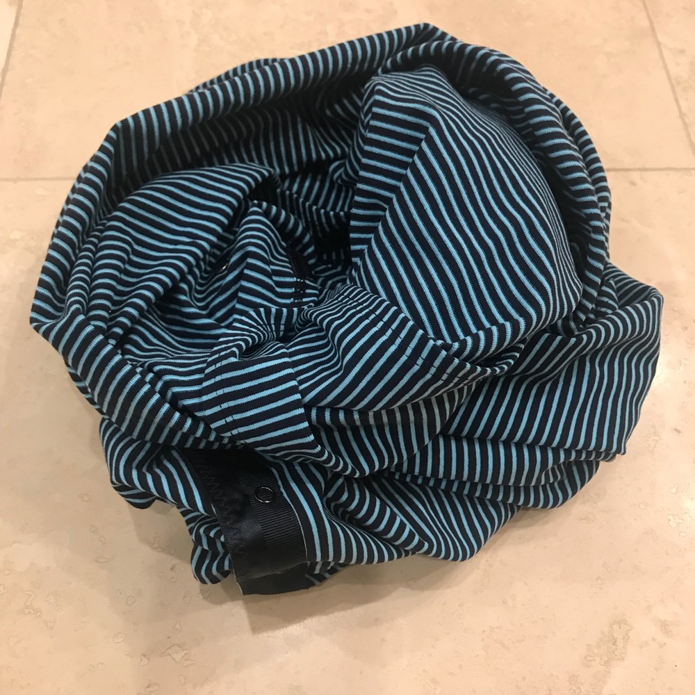 Lulu Lemon striped scarf